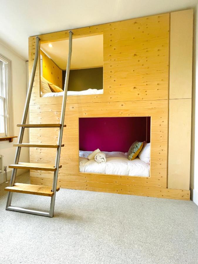 Stylish 2-Bedroom Townhouse Next To Brighton Station Esterno foto